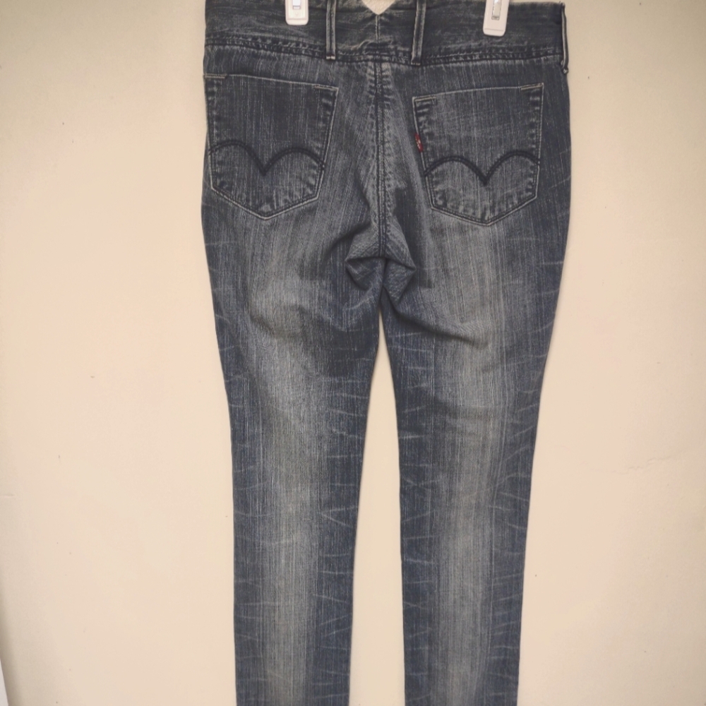 Levi's Blue Women's Dark Wash Straight Leg Denim Jeans Size 30W 32L - Picture 2 of 15